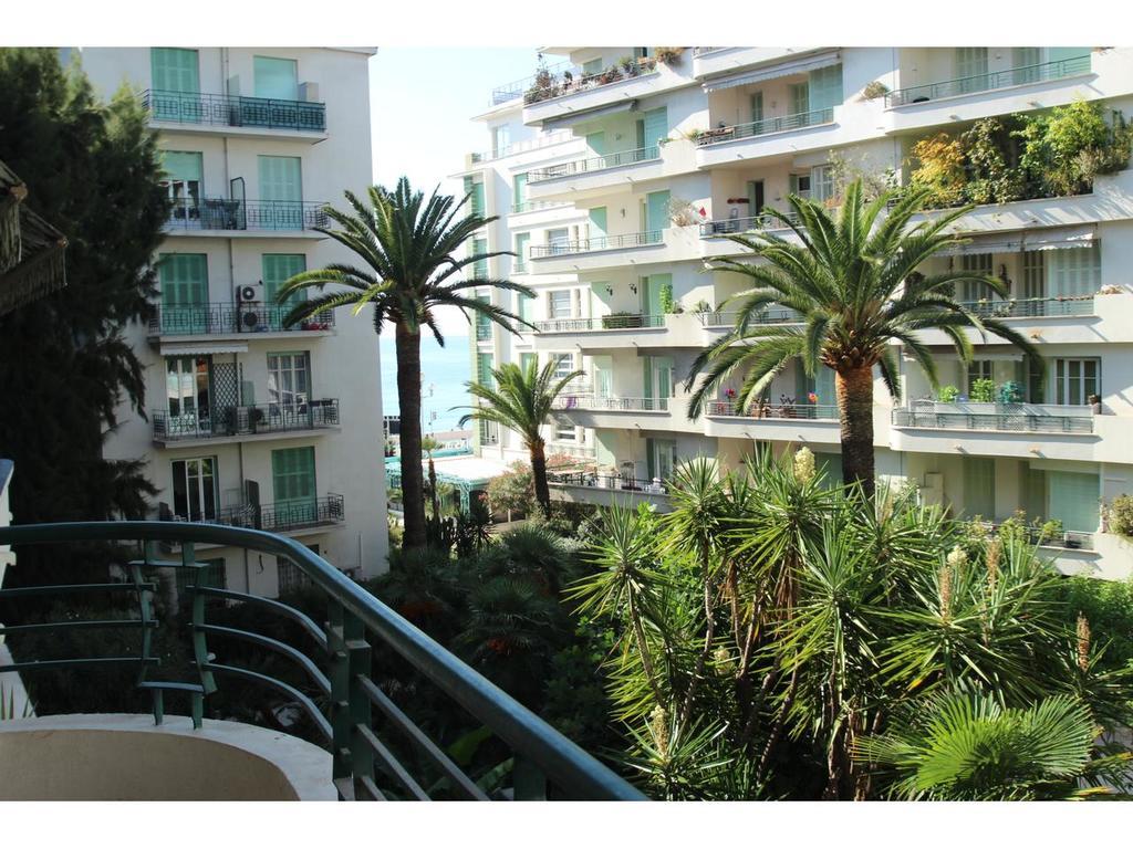 Nice Beach - Promenade Des Anglais Bagian luar foto