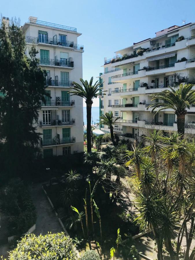 Nice Beach - Promenade Des Anglais Bagian luar foto